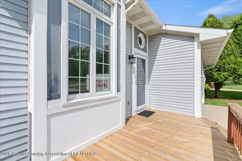 Exterior - 1628 W Herbison Dr, Dewitt, MI 48820 photo 4 of 12