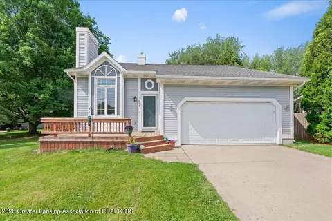 Exterior - 1628 W Herbison Dr, Dewitt, MI 48820 photo 10 of 12