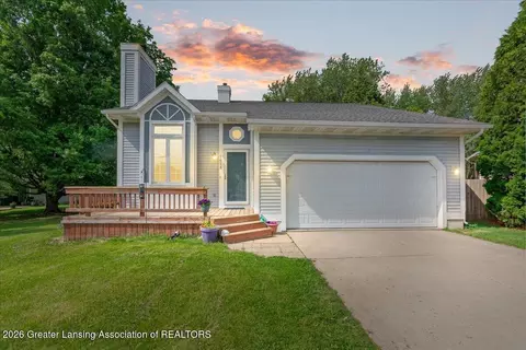 Exterior - 1628 W Herbison Dr, Dewitt, MI 48820 photo 12 of 12