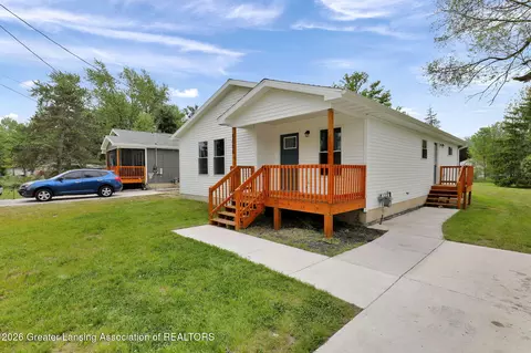 5006 Christiansen Rd, Lansing, MI 48910