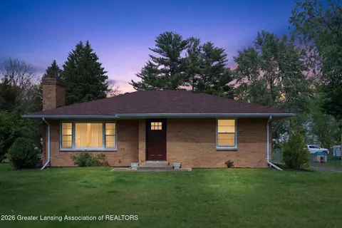 850 Lyons Rd, Portland, MI 48875