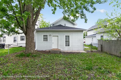 Exterior - 513 N Waterloo Ave, Jackson, MI 49201 photo 9 of 13