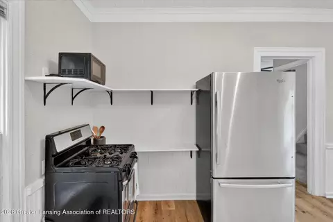 Kitchen - 513 N Waterloo Ave, Jackson, MI 49201 photo 3 of 3