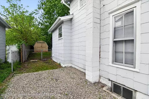 Exterior - 513 N Waterloo Ave, Jackson, MI 49201 photo 6 of 13