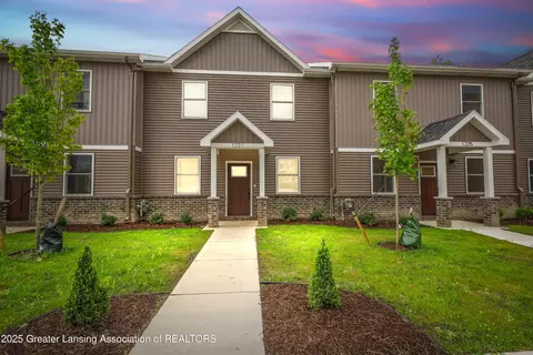 1221 W Saginaw St, Lansing, MI 48915