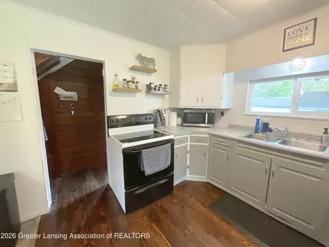Kitchen - 630 Summer St, Olivet, MI 49076 photo 2 of 2