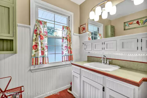 Bath - 601 Hanover St, Concord, MI 49237 photo 2 of 2