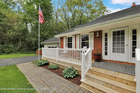 Exterior - 601 Hanover St, Concord, MI 49237 photo 6 of 10