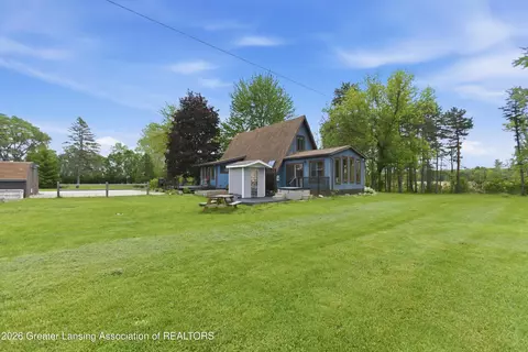 Exterior - 15080 S Tallman Rd, Eagle, MI 48822 photo 5 of 15