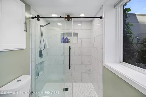 Bath - 15080 S Tallman Rd, Eagle, MI 48822 photo 5 of 5