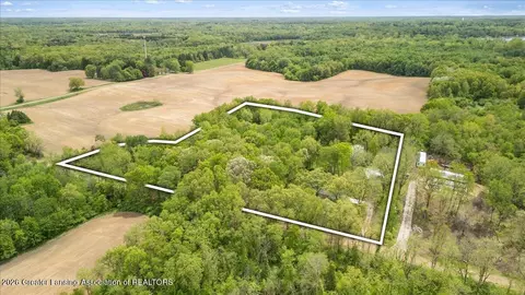 6540 Drumheller Rd, Bath, MI 48808