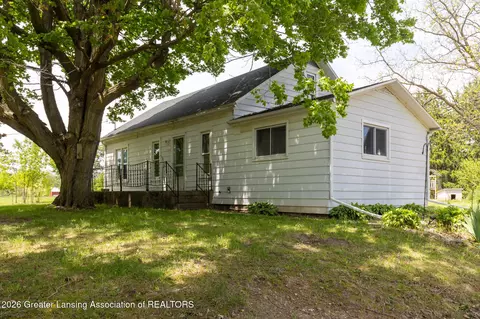 1008 W Grand River Rd, Laingsburg, MI 48848