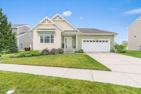 120 Rindle Bluff Dr, Portland, MI 48875