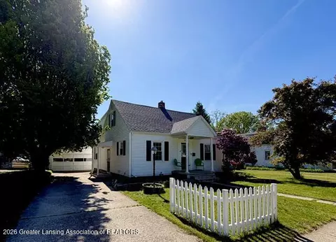 941 Degroff St, Grand Ledge, MI 48837