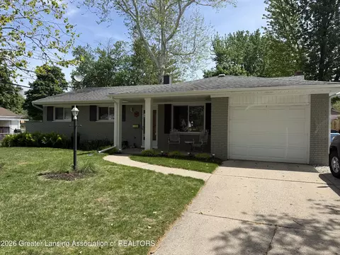 2913 Quincy St, Lansing, MI 48910