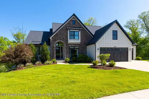 6080 Southridge Rd, East Lansing, MI 48823