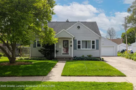 2222 Fairfax Rd, Lansing, MI 48910