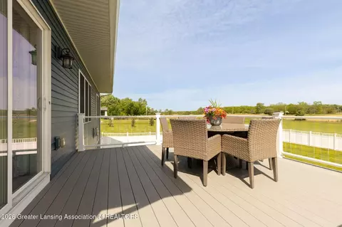Exterior - 3950 W Howe Rd, Dewitt, MI 48820 photo 2 of 5