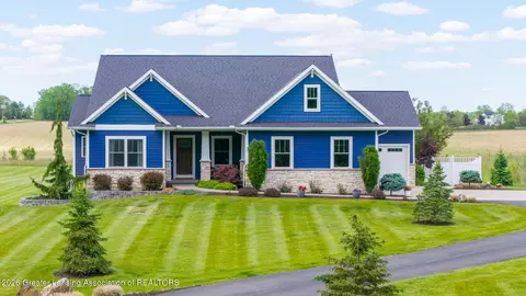3950 W Howe Rd, Dewitt, MI 48820