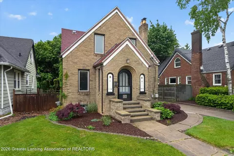 117 Kipling Blvd, Lansing, MI 48912