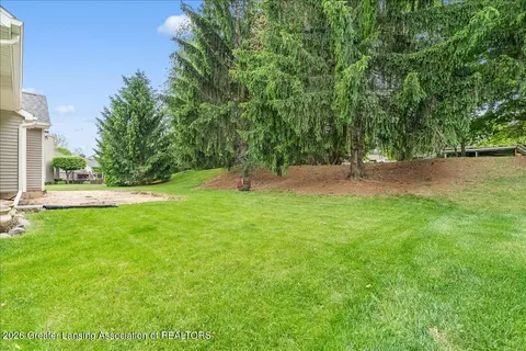 Exterior - 13048 Addington Dr, Dewitt, MI 48820 photo 6 of 7