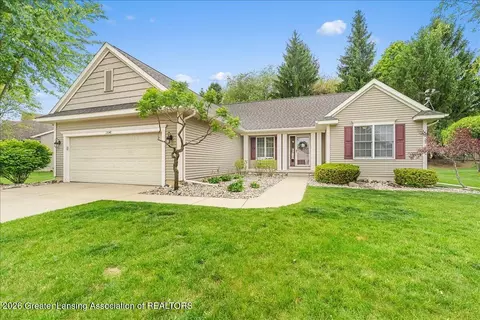 13048 Addington Dr, Dewitt, MI 48820