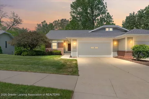 7152 Steeplechase Way, Lansing, MI 48917