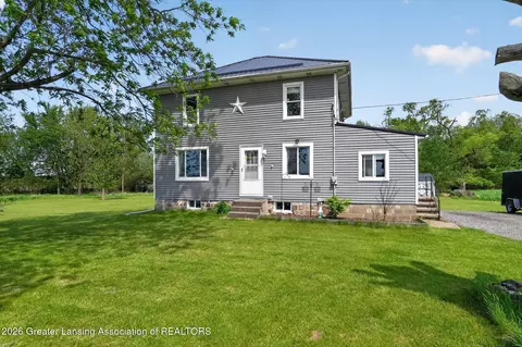 21904 23 Mile Rd, Olivet, MI 49076