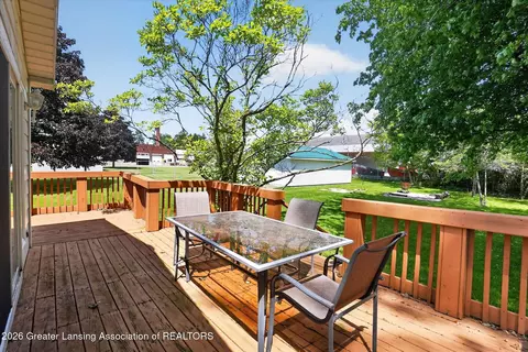 Exterior - 217 Brown St, Ithaca, MI 48847 photo 5 of 8