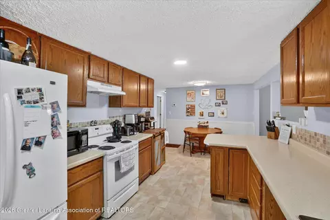 Kitchen - 217 Brown St, Ithaca, MI 48847 photo 1 of 4
