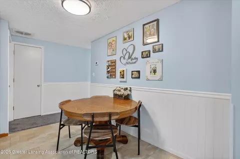 Dining - 217 Brown St, Ithaca, MI 48847 photo 2 of 2
