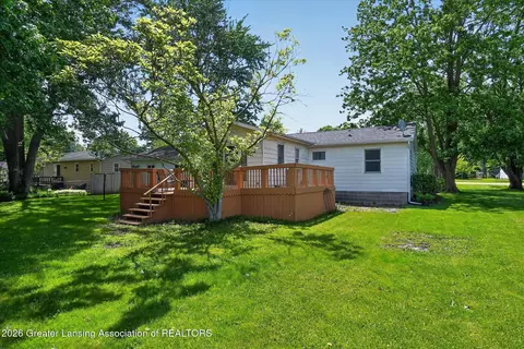Exterior - 217 Brown St, Ithaca, MI 48847 photo 4 of 8