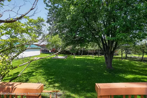 Exterior - 217 Brown St, Ithaca, MI 48847 photo 7 of 8