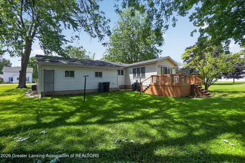 Exterior - 217 Brown St, Ithaca, MI 48847 photo 2 of 8