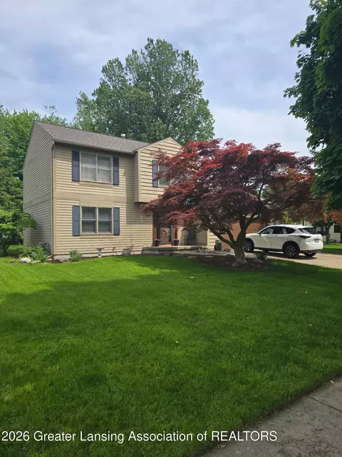 1436 Sand Point Dr, Lansing, MI 48917