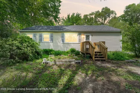 5251 E Island Rd, Elsie, MI 48831