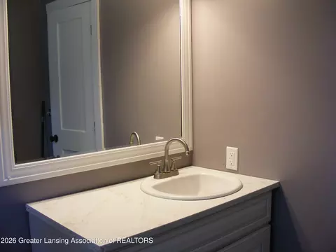 Bath - 162 Monroe St, Springport, MI 49284 photo 1 of 5