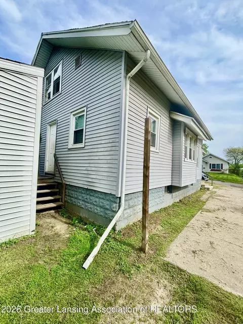 1111 Walsh St, Lansing, MI 48912
