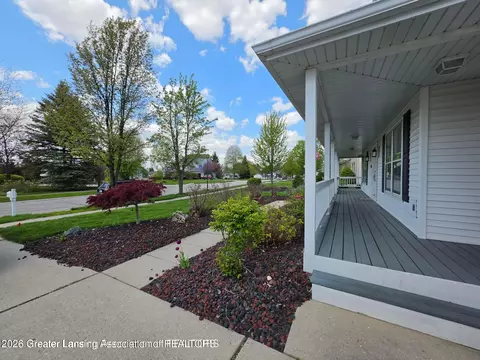 Exterior - 301 Windy Rush Ln, Dewitt, MI 48820 photo 7 of 13