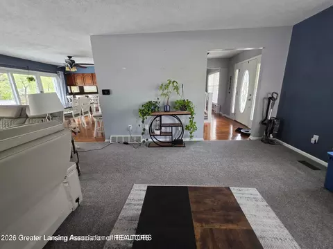 Entry Way - 301 Windy Rush Ln, Dewitt, MI 48820 photo 2 of 3