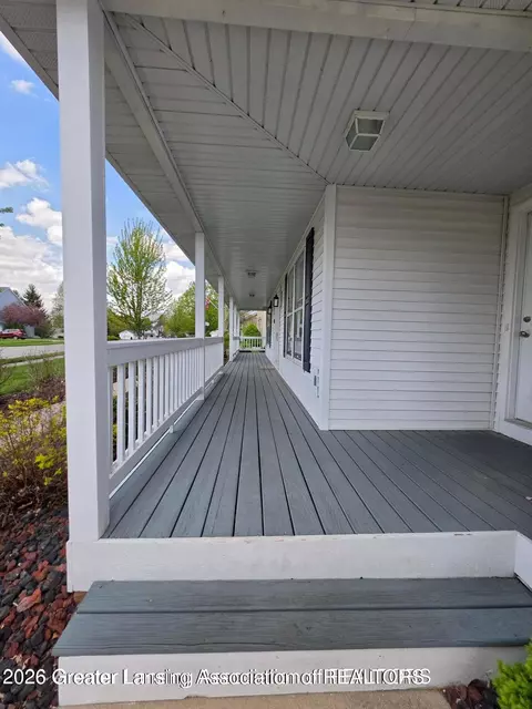Exterior - 301 Windy Rush Ln, Dewitt, MI 48820 photo 10 of 13