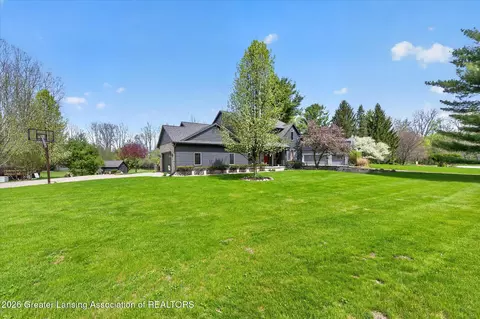 179 E Newman Rd, Williamston, MI 48895
