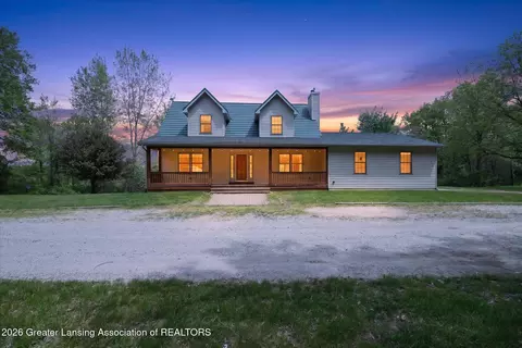 1300 E Round Lake Rd, Dewitt, MI 48820