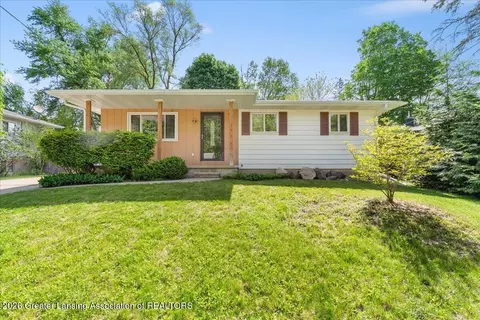 2010 Riverside Ct, Lansing, MI 48906