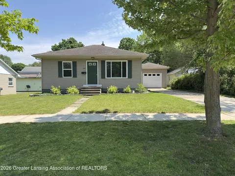 729 Riverside Dr, Portland, MI 48875
