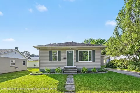 729 Riverside Dr, Portland, MI 48875