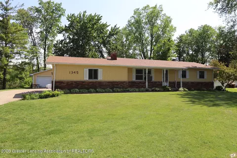 1345 W Stoll Rd, Dewitt, MI 48820