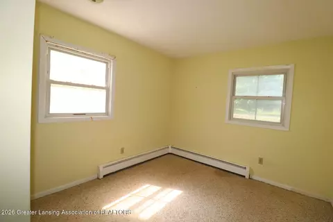 Bedroom - 1345 W Stoll Rd, Dewitt, MI 48820 photo 2 of 5