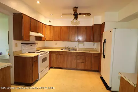 Kitchen - 1345 W Stoll Rd, Dewitt, MI 48820 photo 1 of 2
