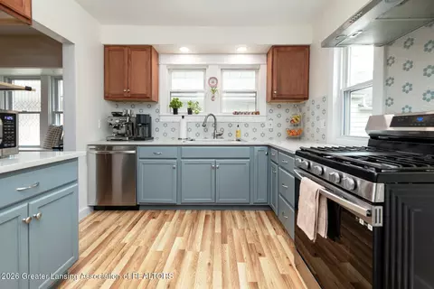 Kitchen - 1342 Eureka St, Lansing, MI 48912 photo 1 of 4